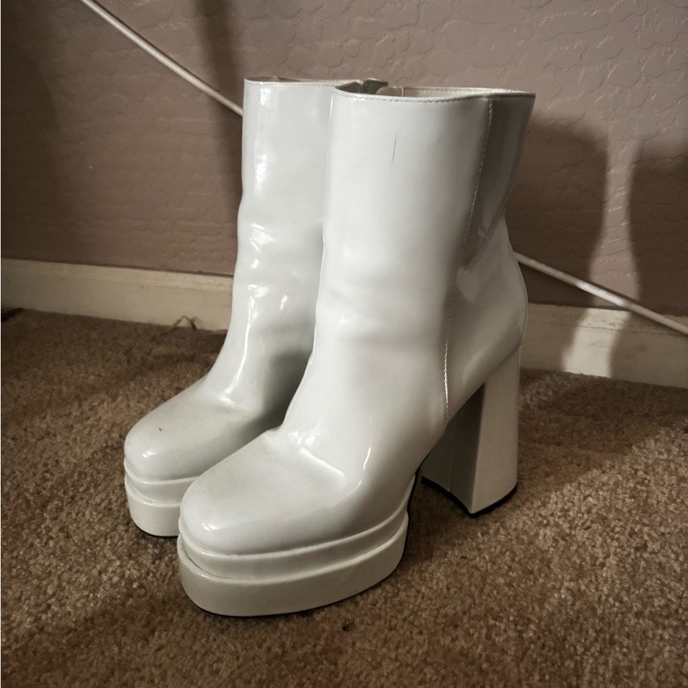 Stylish White Platform Boots